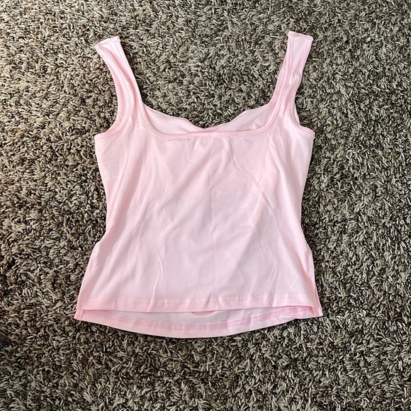 side split tank top - Picture 2 of 2